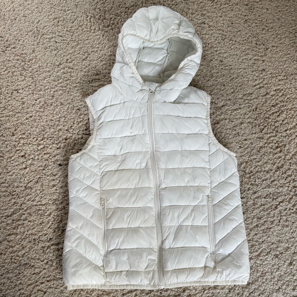 Lightweight White Puffer Vest with Hood Small Packable Zip Up